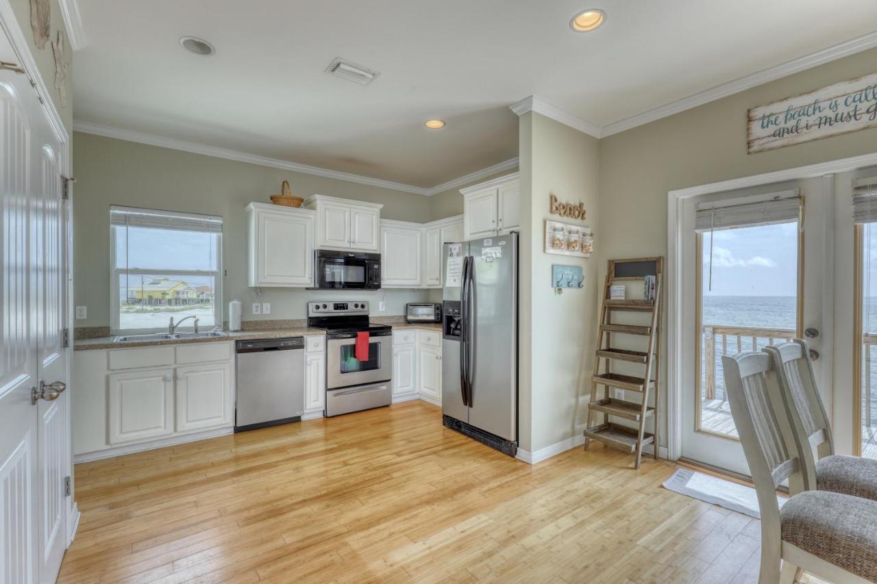Villa Delphinus - Beachfront! And Pet Friendly! Feel The Ocean Breezed And Hear The Waves Lapping Right At Your Doorstep! Home Dauphin Island Exterior foto