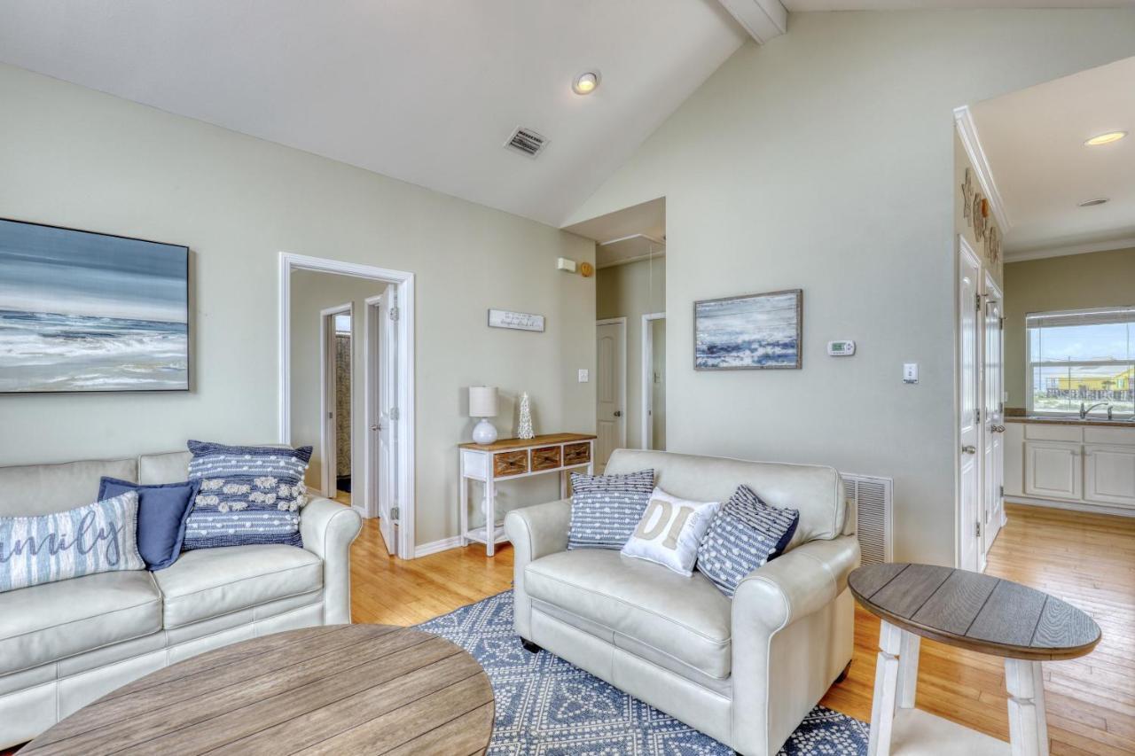 Villa Delphinus - Beachfront! And Pet Friendly! Feel The Ocean Breezed And Hear The Waves Lapping Right At Your Doorstep! Home Dauphin Island Exterior foto